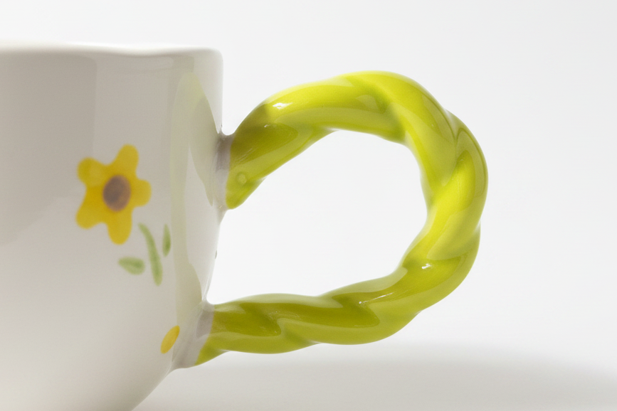 Floral Ceramic Mug with Twisted Handle 450ml